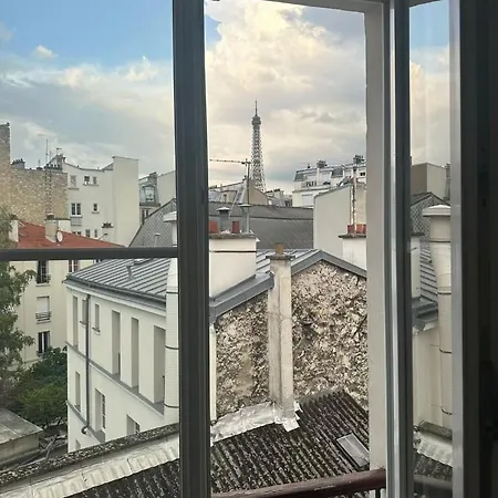 Views Of The Effeil Tower- 1 - Calme * Parijs