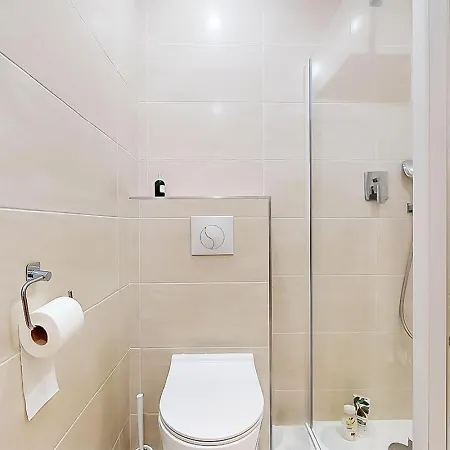 Apartment F2 Trocadero Paris