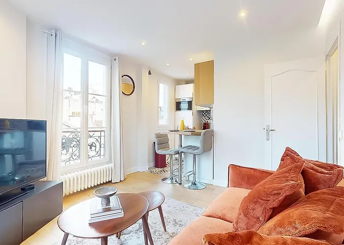 Views Of Effeil Tower - 1 - Calme Lägenhet Paris